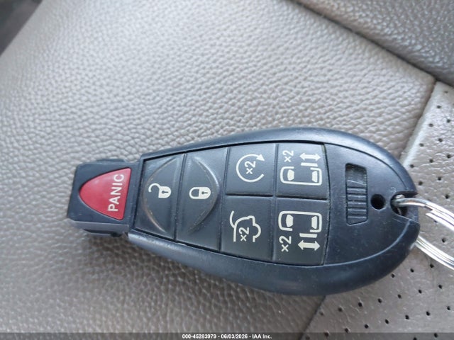 Продаж на аукціоні авто 2014 Chrysler Town & Country Touring-l, vin: 2C4RC1CG7ER108531, номер лоту: 45283979