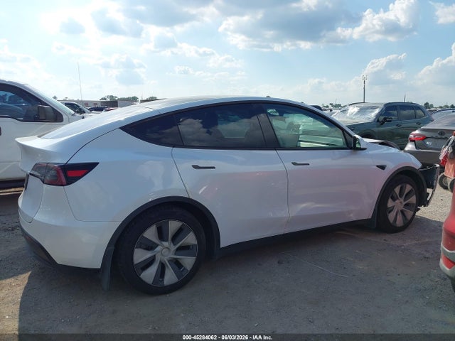 Продаж на аукціоні авто 2024 Tesla Model Y Long Range Single Motor Rear-wheel Drive/rwd, vin: 7SAYGDED1RF047606, номер лоту: 45284062