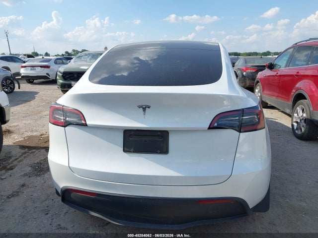 Продаж на аукціоні авто 2024 Tesla Model Y Long Range Single Motor Rear-wheel Drive/rwd, vin: 7SAYGDED1RF047606, номер лоту: 45284062