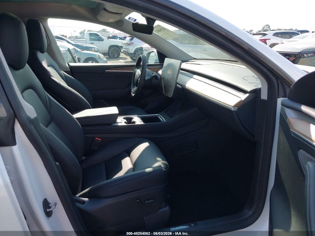 Продаж на аукціоні авто 2024 Tesla Model Y Long Range Single Motor Rear-wheel Drive/rwd, vin: 7SAYGDED1RF047606, номер лоту: 45284062