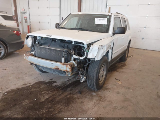 2015 Jeep Patriot Sport/north მანქანა იყიდება აუქციონზე, vin: 1C4NJRAB2FD100500, აუქციონის ნომერი: 45284089