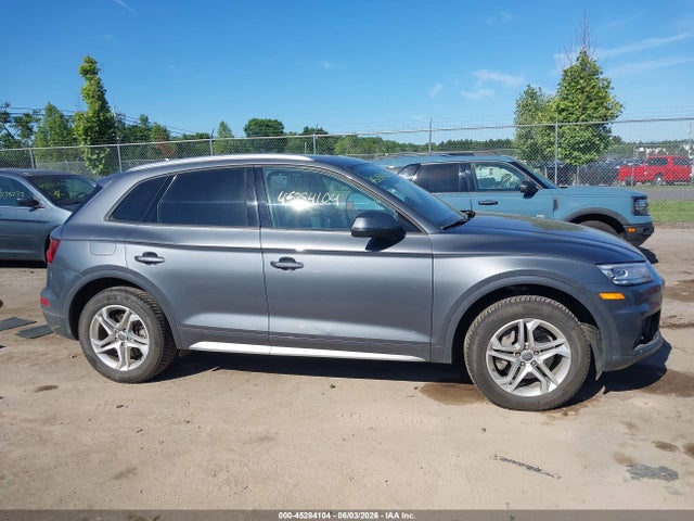 45284104 :رقم المزاد ، WA1ANAFY5J2116576 vin ، 2018 Audi Q5 2.0t Premium/2.0t Tech Premium مزاد بيع