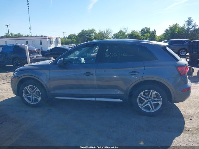 45284104 :رقم المزاد ، WA1ANAFY5J2116576 vin ، 2018 Audi Q5 2.0t Premium/2.0t Tech Premium مزاد بيع