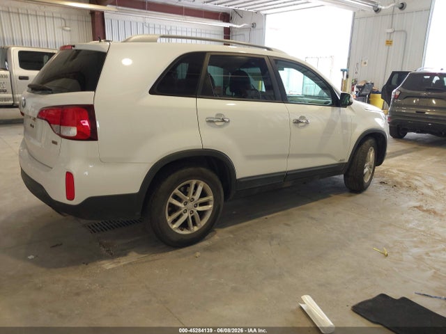 45284139 :رقم المزاد ، 5XYKTDA73FG595156 vin ، 2015 Kia Sorento Lx V6 مزاد بيع