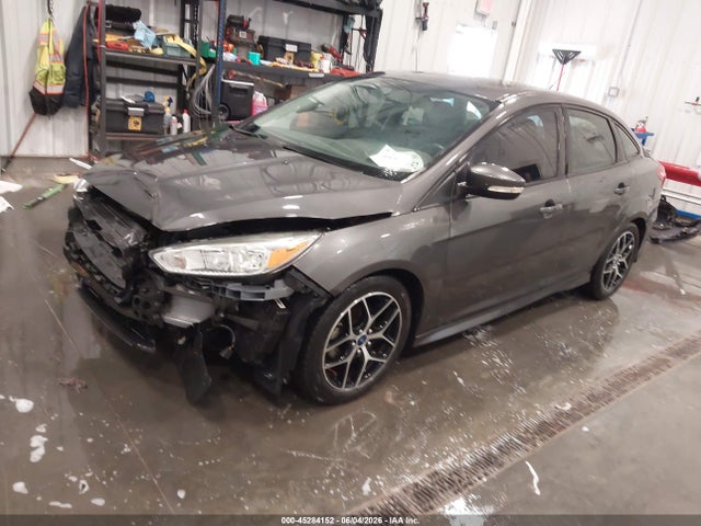 Ford FOCUS SE 2015 1FADP3F21FL241652 Image 2