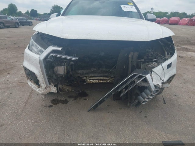 45284163 :رقم المزاد ، WA1C4AFY7J2119409 vin ، 2018 Audi Sq5 3.0t Premium Plus مزاد بيع