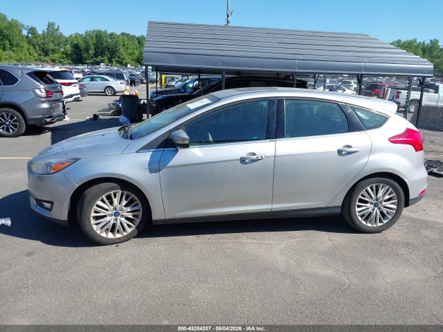 Auction sale of the 2017 Ford Focus Titanium, vin: 1FADP3N29HL333726, lot number: 45284207