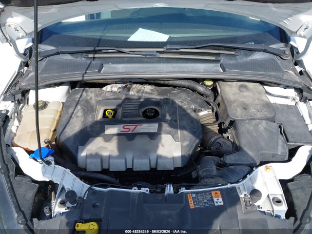 45284249 :رقم المزاد ، 1FADP3L95HL208237 vin ، 2017 Ford Focus St مزاد بيع
