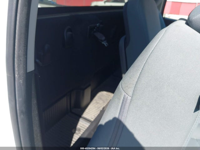 45284294 :رقم المزاد ، 3C6JR6DG4KG569430 vin ، 2019 Ram 1500 Classic Tradesman  4x2 8' Box مزاد بيع