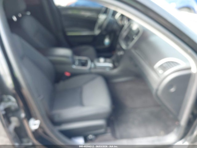 Продажа на аукционе авто 2018 Chrysler 300 Touring Awd, vin: 2C3CCARG6JH315798, номер лота: 45284312