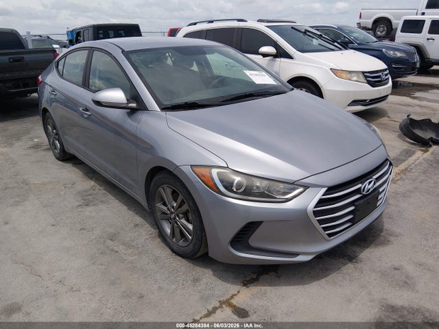 2017 5NPD84LF6HH029938 main image
