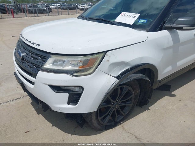 Ford EXPLORER XLT 2018 1FM5K7D8XJGB30087 Image 6