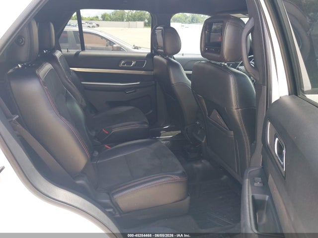 Ford EXPLORER XLT 2018 1FM5K7D8XJGB30087 Image 8