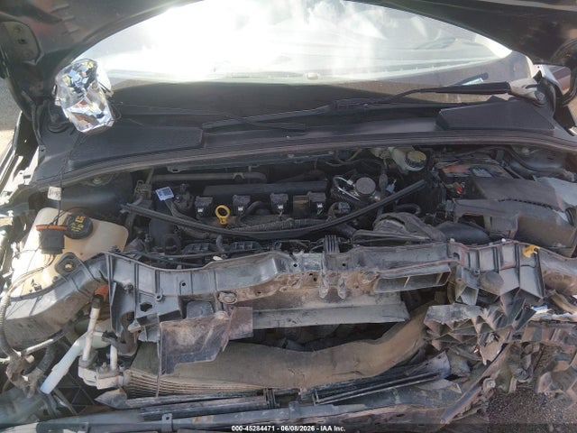 1FADP3K22GL361063 Ford FOCUS SE
