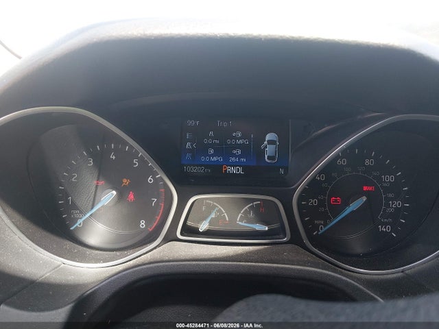 1FADP3K22GL361063 Ford FOCUS SE