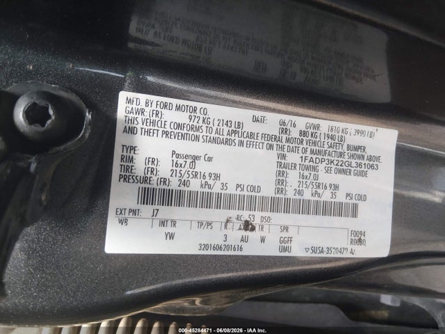 1FADP3K22GL361063 Ford FOCUS SE