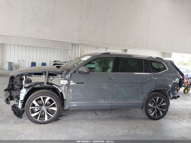 1V2FN2CA6TC525710 Volkswagen Atlas Sel Premium R-line