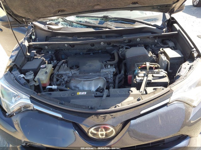 Toyota RAV4 LE 2018 JTMBFREV7JJ232882 Image 10