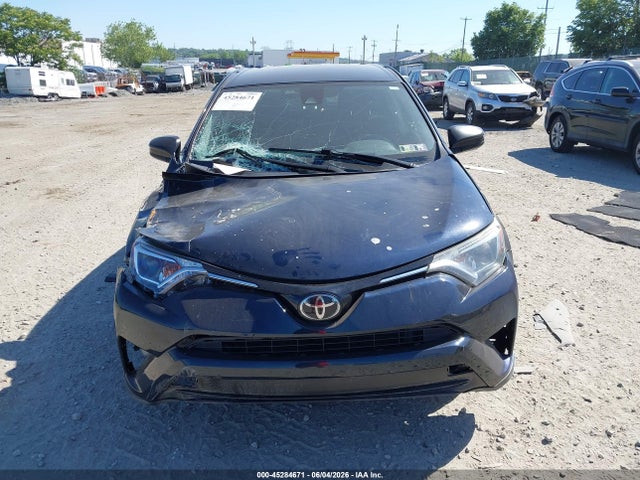 Toyota RAV4 LE 2018 JTMBFREV7JJ232882 Image 12