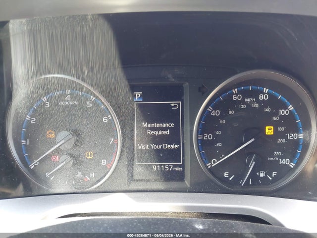 Toyota RAV4 LE 2018 JTMBFREV7JJ232882 Image 7