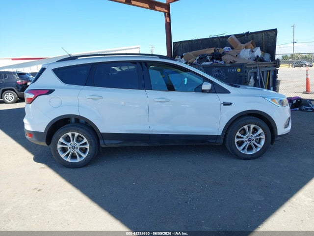 Ford ESCAPE SE 2018 1FMCU9GD5JUD08690 Image 14