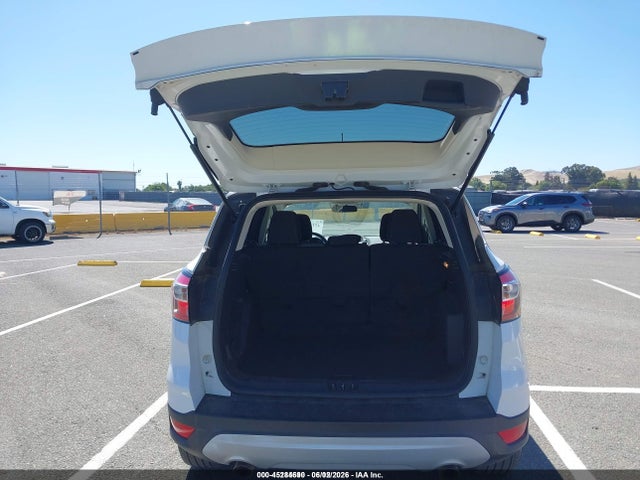 Ford ESCAPE SE 2018 1FMCU9GD5JUD08690 Image 12