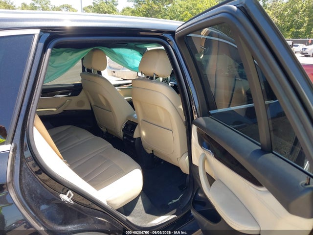 45284700 :رقم المزاد ، 5UXKR2C35H0X03734 vin ، 2017 Bmw X5 Sdrive35i مزاد بيع