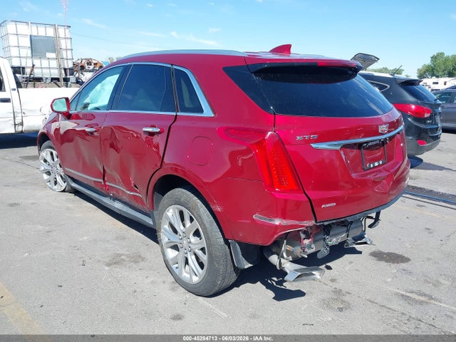 1GYKNFRS5KZ135744 Cadillac Xt5 Premium Luxury