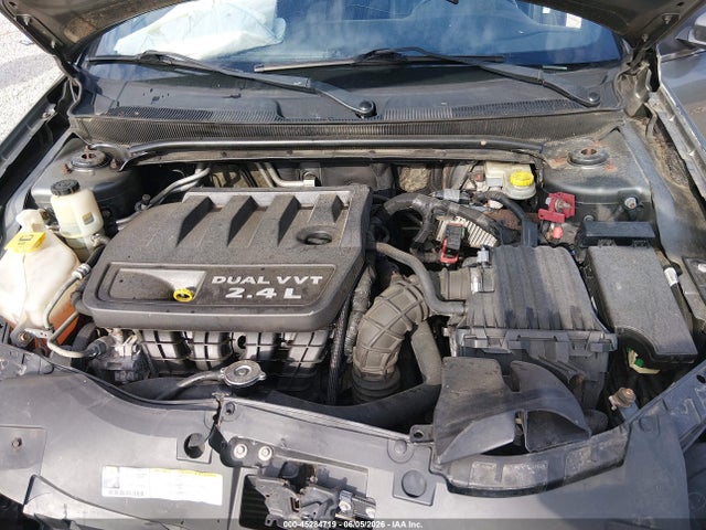45284719 :رقم المزاد ، 1C3CCBBB7DN602227 vin ، 2013 Chrysler 200 Touring مزاد بيع