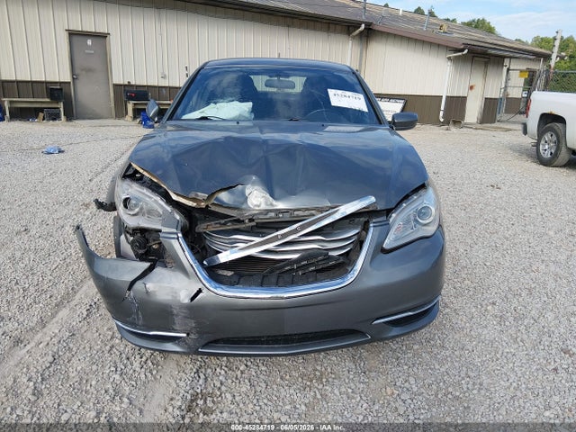 45284719 :رقم المزاد ، 1C3CCBBB7DN602227 vin ، 2013 Chrysler 200 Touring مزاد بيع