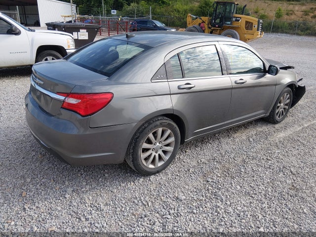 45284719 :رقم المزاد ، 1C3CCBBB7DN602227 vin ، 2013 Chrysler 200 Touring مزاد بيع