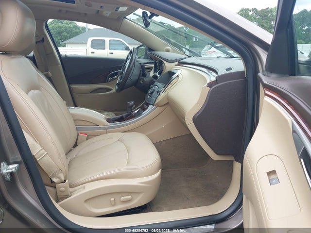 45284752 :رقم المزاد ، 1G4GC5GD3BF193574 vin ، 2011 Buick Lacrosse Cxl مزاد بيع