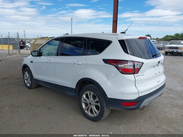 Ford ESCAPE SE 2017 1FMCU9GD1HUE18467 Image 3