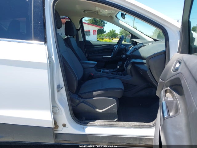 Ford ESCAPE SE 2017 1FMCU9GD1HUE18467 Image 5