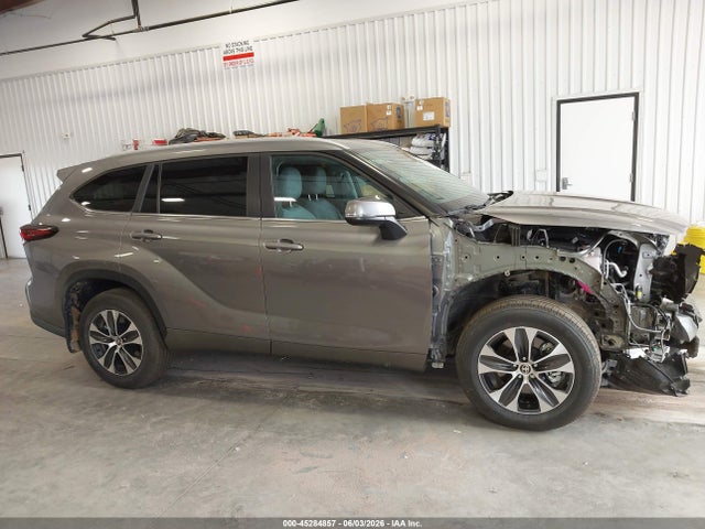 Toyota Highlander Xle 2025 5TDKDRBH3SS593602 Image 14