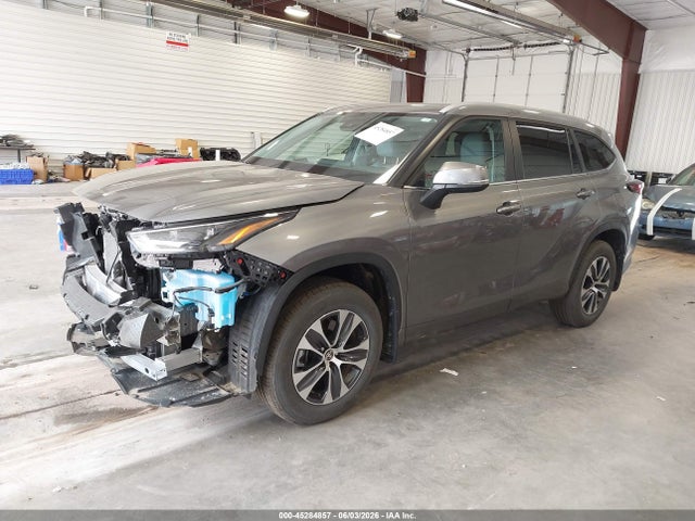 Toyota Highlander Xle 2025 5TDKDRBH3SS593602 Image 2