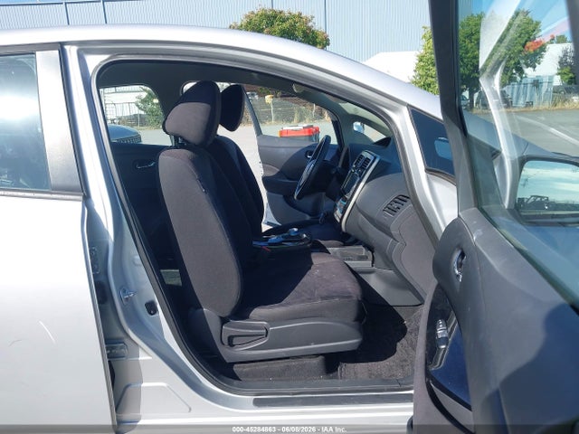 Nissan LEAF SV 2017 1N4BZ0CP3HC301661 Image 5