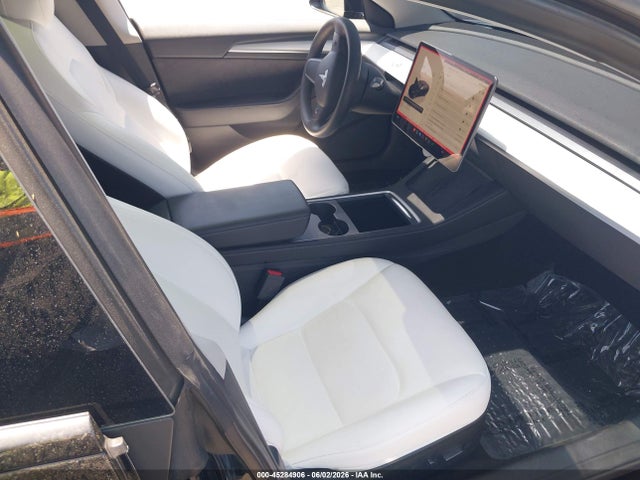 Tesla Model 3 Long Range Dual Motor All-wheel Drive 2022 5YJ3E1EB5NF277072 Image 5