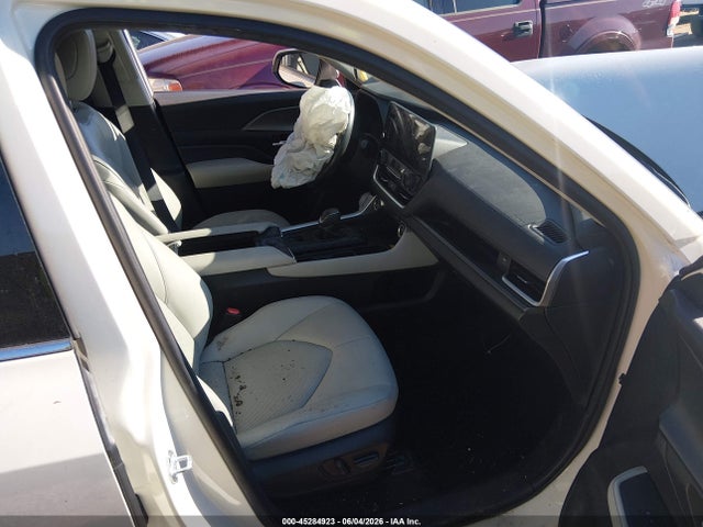 45284923 :رقم المزاد ، 5TDAAAB55RS033781 vin ، 2024 Toyota Grand Highlander Xle مزاد بيع