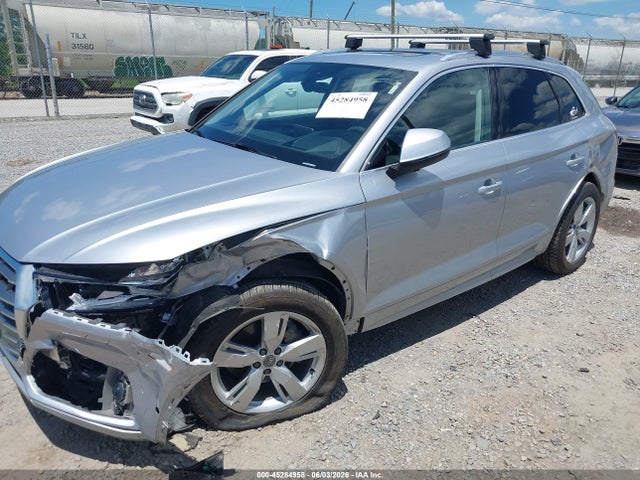 WA1CNAFY7K2127069 Audi Q5 45 Premium