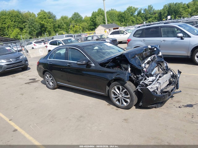 2016 Mercedes-benz C 300 4matic მანქანა იყიდება აუქციონზე, vin: 55SWF4KBXGU103676, აუქციონის ნომერი: 45284984