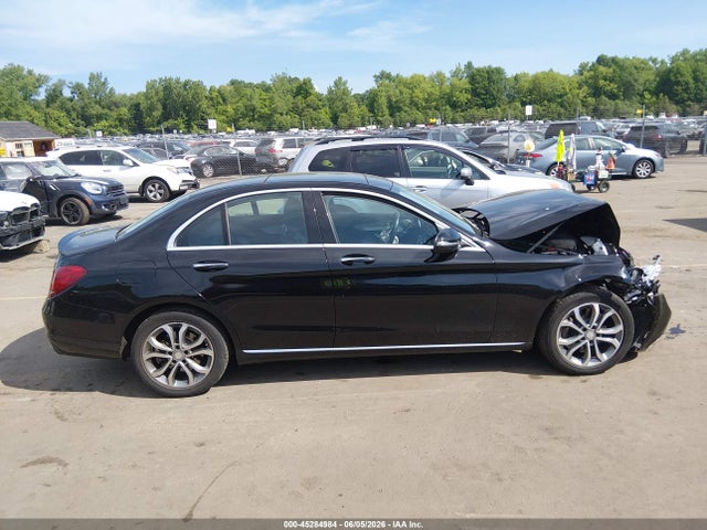 2016 Mercedes-benz C 300 4matic მანქანა იყიდება აუქციონზე, vin: 55SWF4KBXGU103676, აუქციონის ნომერი: 45284984