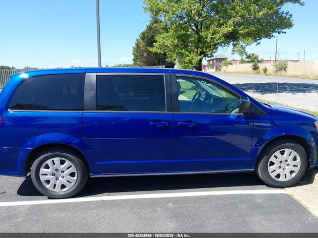 45284986 :رقم المزاد ، 2C4RDGBGXJR318648 vin ، 2018 Dodge Grand Caravan Se مزاد بيع