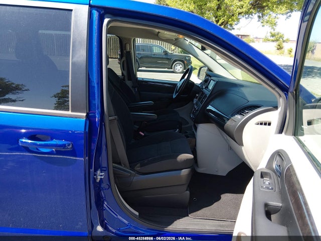 45284986 :رقم المزاد ، 2C4RDGBGXJR318648 vin ، 2018 Dodge Grand Caravan Se مزاد بيع