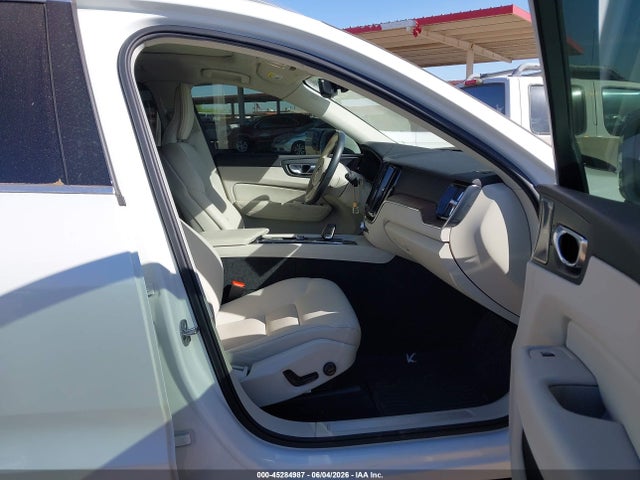 Продаж на аукціоні авто 2022 Volvo Xc60 Recharge Plug-in Hybrid T8 Inscription Expression, vin: YV4BR0DZ8N1997660, номер лоту: 45284987