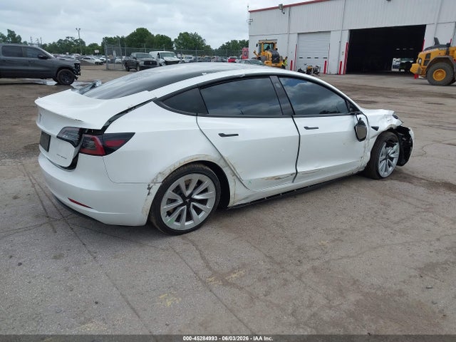Tesla Model 3 Long Range Dual Motor All-wheel Drive 2022 5YJ3E1EB7NF103763 Image 4