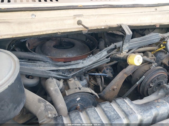 45284995 :رقم المزاد ، 1FDKE30L6HHB11618 vin ، 1987 Ford Econoline E350 Cutaway Van مزاد بيع
