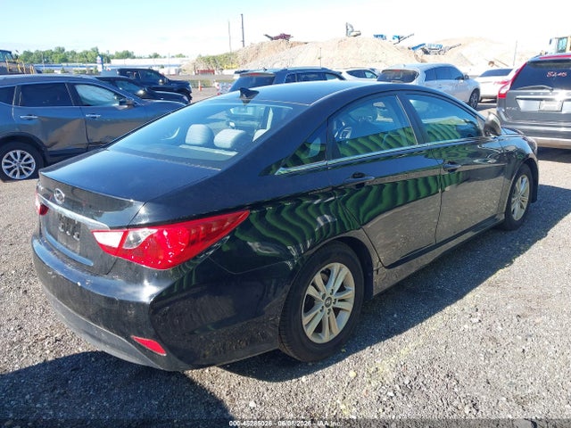 2014 Hyundai Sonata Gls მანქანა იყიდება აუქციონზე, vin: 5NPEB4AC8EH947748, აუქციონის ნომერი: 45285026