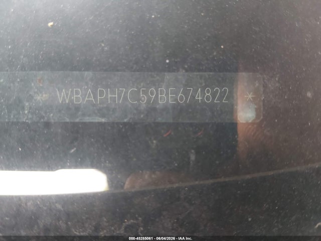 45285061 :رقم المزاد ، WBAPH7C59BE674822 vin ، 2011 Bmw 328i مزاد بيع
