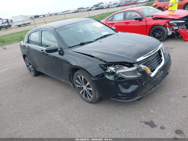 Продаж на аукціоні авто 2013 Chrysler 200 Touring, vin: 1C3CCBBB3DN594823, номер лоту: 45285121